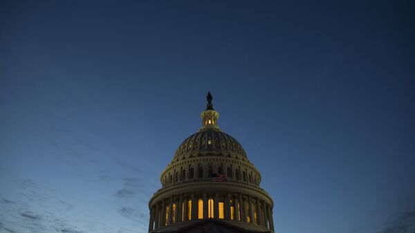 Здание Конгресса США на Капитолийском холме в Вашингтоне